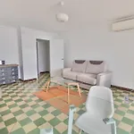 Large On The Seafront 公寓 昂蒂布