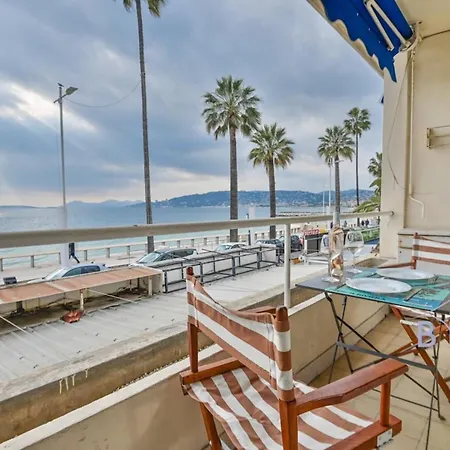 Apartment Large On The Seafront