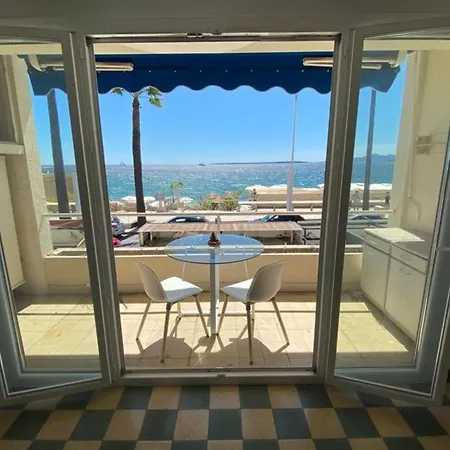 Large On The Seafront Διαμέρισμα Αντίμπ