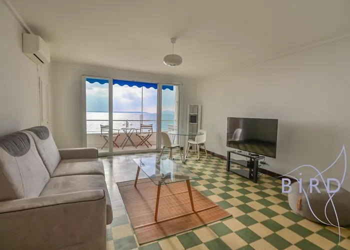 Lägenhet Large On The Seafront