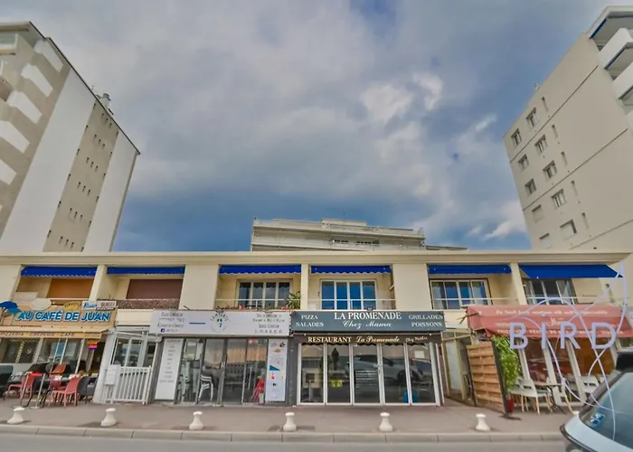 Large On The Seafront *