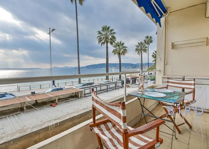 Lägenhet Large On The Seafront